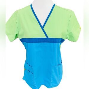 (2) WonderWink Origins set of (2) Tri-Charlie Ladies Scrub Top size Small